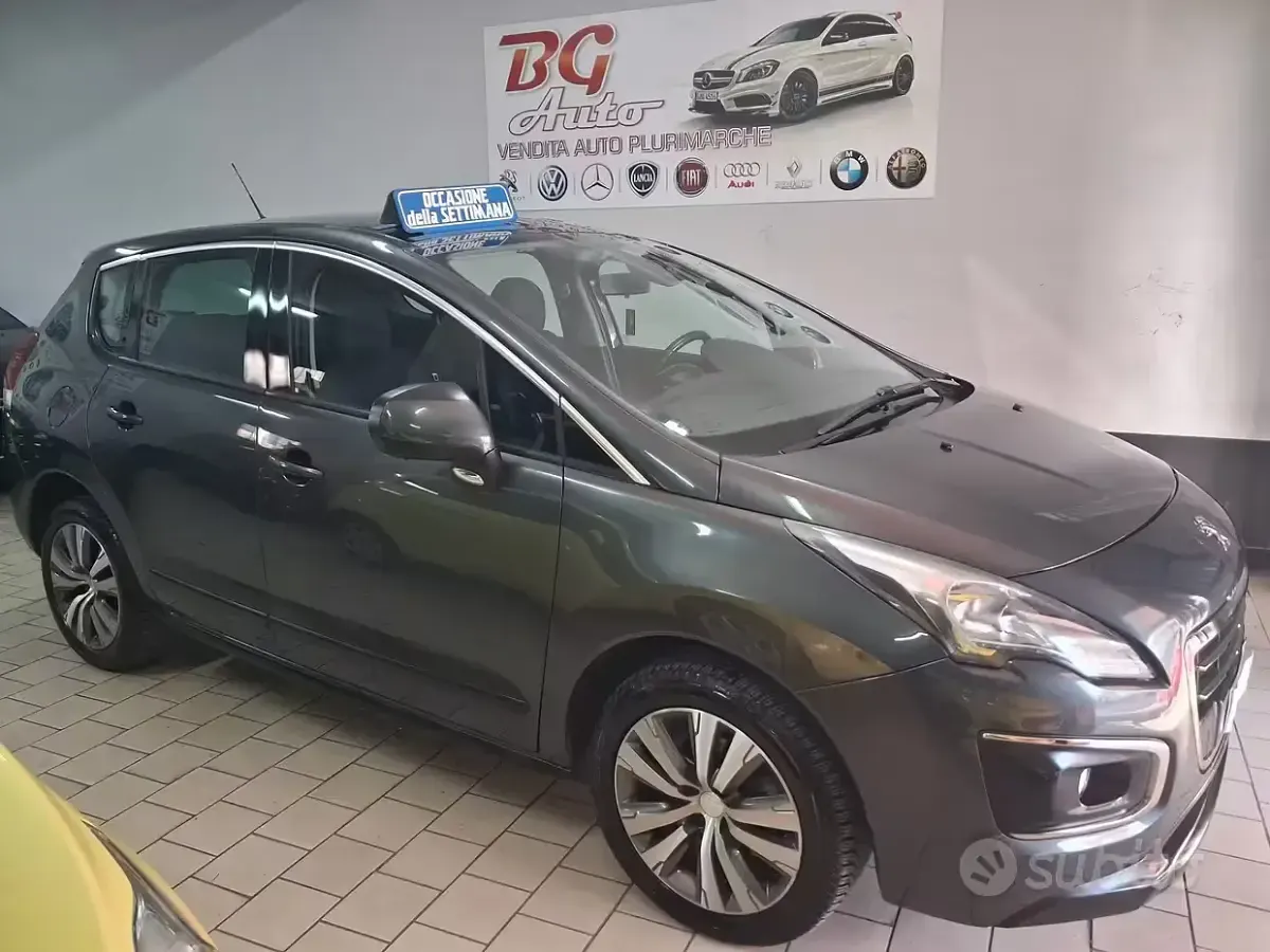 Usata Peugeot 3008 115 CV (84 kW) 2015 Grigio Station wagon