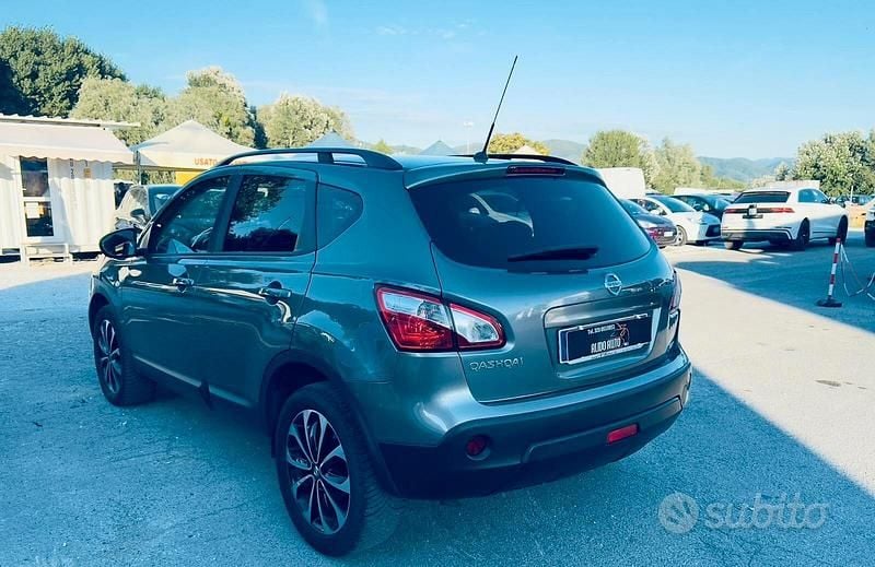 Usata Nissan Qashqai +2 Tekna 130 CV (95 kW) 2013 Grigio SUV