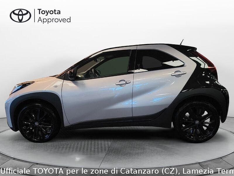 Usata Toyota Aygo X Edition-S 72 CV (52 kW) 2024 Grigio SUV