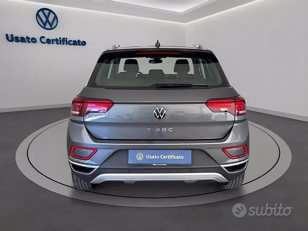 Usata VW T-Roc Style 150 CV (110 kW) 2023 Grigio indyum/tetto nero SUV
