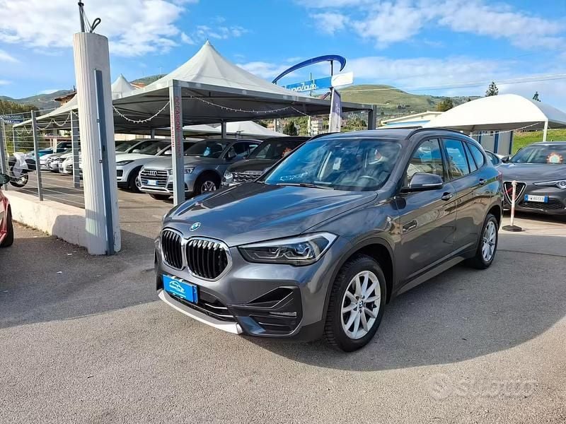 Usata BMW X1 150 CV (110 kW) 2019 Grigio SUV