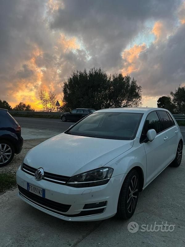 Usata VW Golf VII 110 CV (80 kW) 2017 Utilitaria