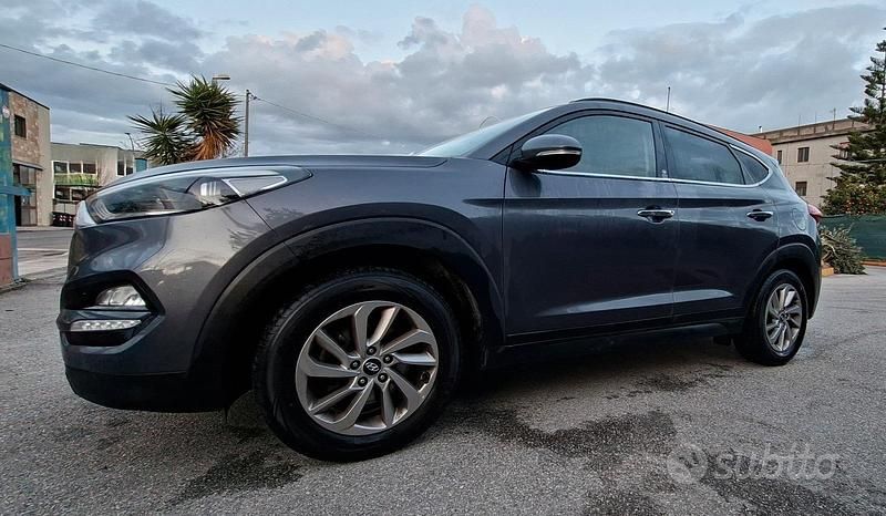 Usata Hyundai Tucson 2016 Grigio SUV
