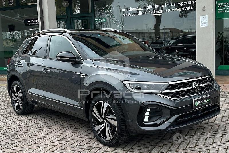 Usata VW T-Roc R-line 116 CV (85 kW) 2024 Grigio SUV