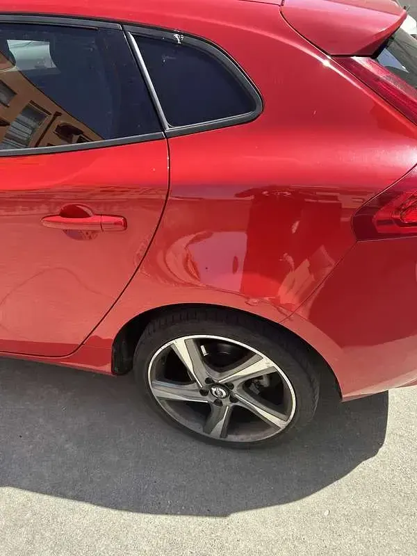 Usata Volvo V40 120 CV (88 kW) 2016 Berlina
