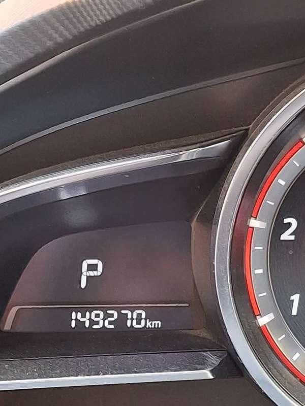 Usata Mazda 3 Evolve 105 CV (77 kW) 2016 Rosso Berlina