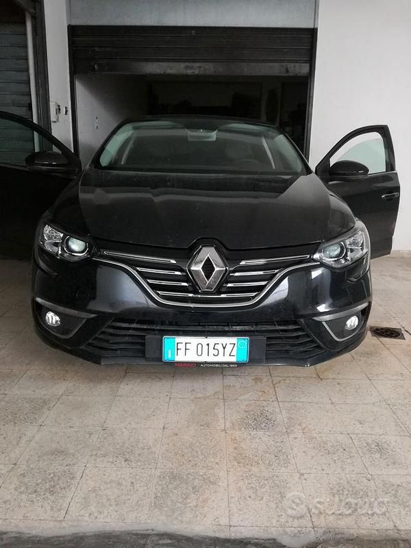 Usata Renault Mégane IV Intens 110 CV (80 kW) 2016 Nero Berlina