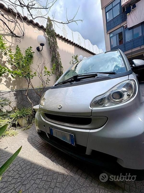Grigio Usata 2007 Smart ForTwo Coupé Coupé | 3000 € (Ottimo prezzo) - Immagine 1/4