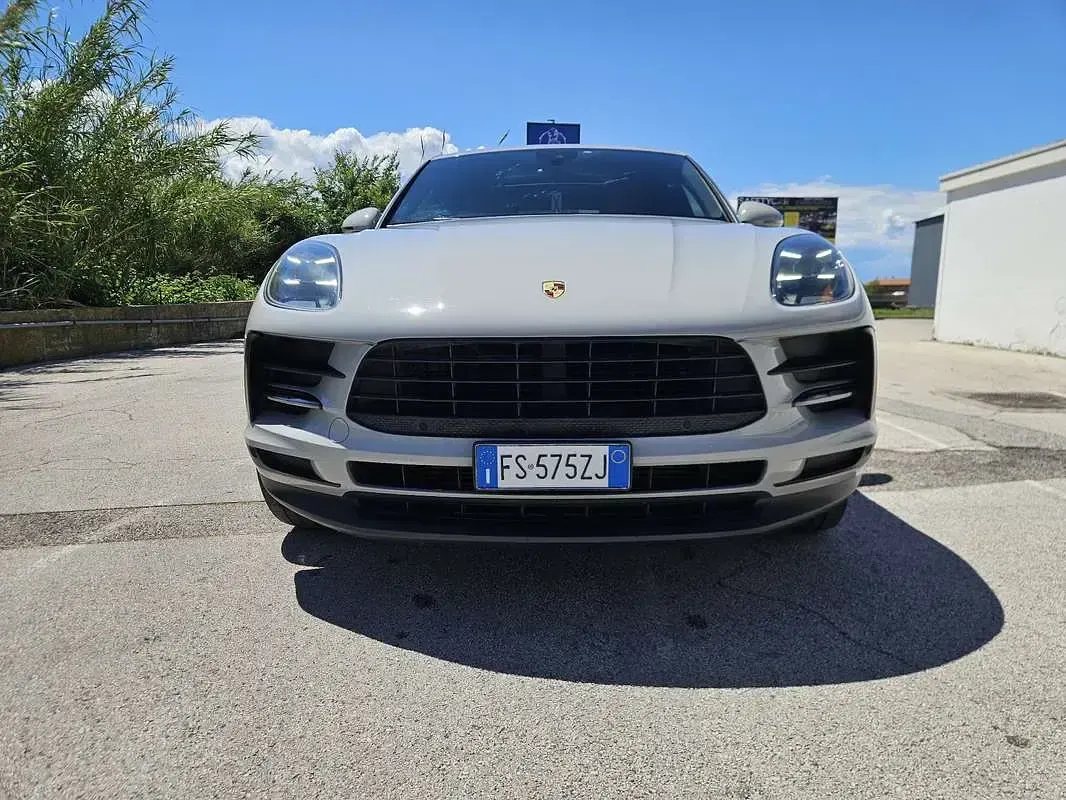 Usata Porsche Macan 245 CV (180 kW) 2018 Grigio SUV