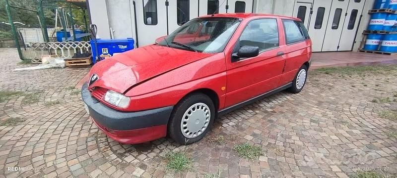 Occasion Alfa Romeo 145 103 ch (75 kW) 1995 Rouge Citadine