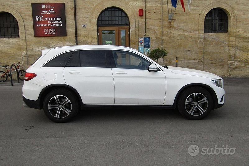 Usata Mercedes GLC220 Exclusive 170 CV (125 kW) 2016 Bianco Station wagon