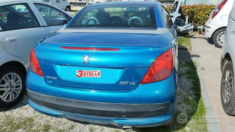 Usata Peugeot 207 CC 110 CV (80 kW) 2007 Blu Cabrio
