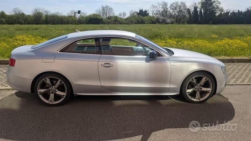 Begagnad Audi A5 170 HK (125 kW) 2011 Grå Sportkupé