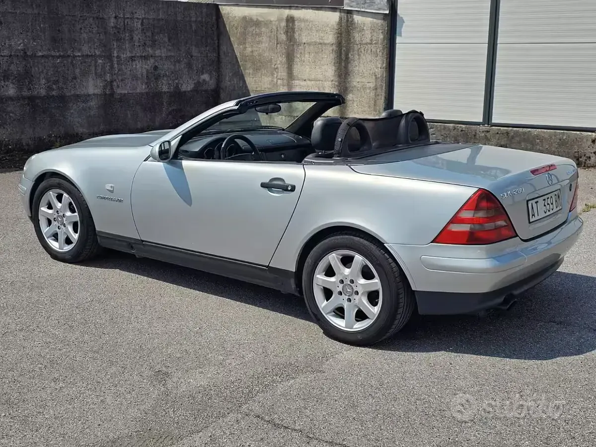 Usata Mercedes SLK200 192 CV (141 kW) 1997 Bluazzurro Cabrio