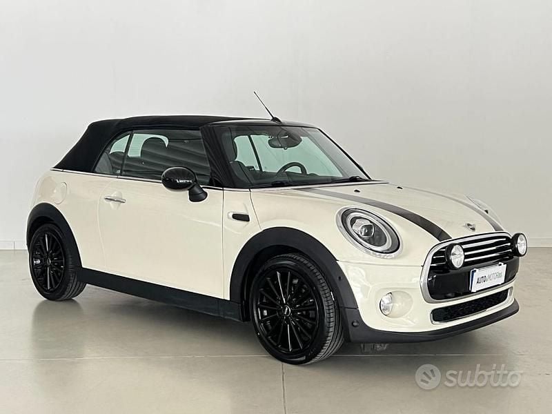 Usata Mini Cooper Cabriolet 136 CV (100 kW) 2018 Bianco Cabrio