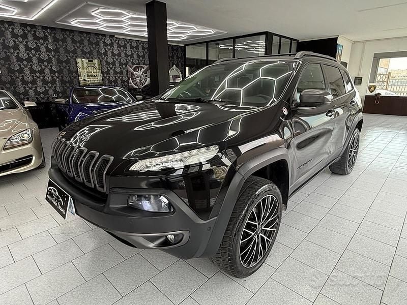 Usata Jeep Cherokee Trailhawk 272 CV (200 kW) 2014 Nero SUV