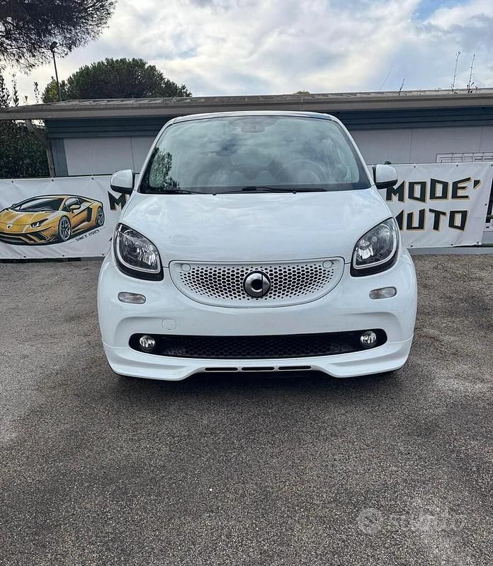 Usata Smart ForFour Passion 89 CV (65 kW) 2019 Bianco Utilitaria