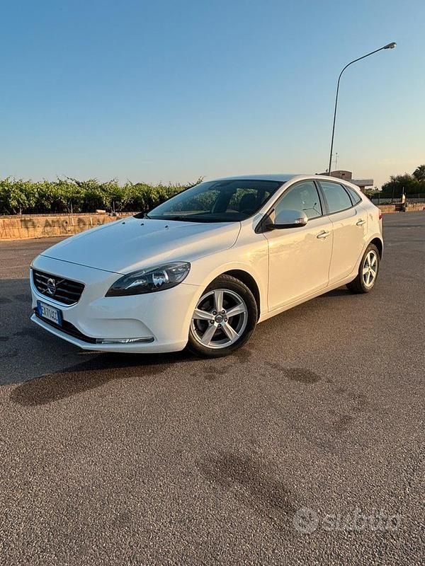 Usata Volvo V40 115 CV (84 kW) 2014 Station wagon