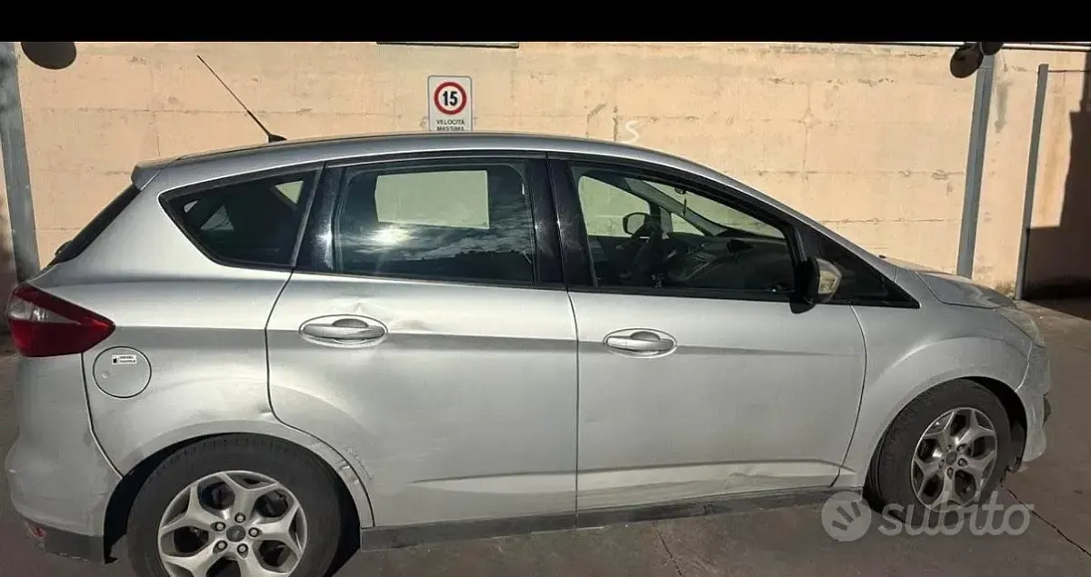 Usata Ford C-MAX Titanium 115 CV (84 kW) 2012 Monovolume