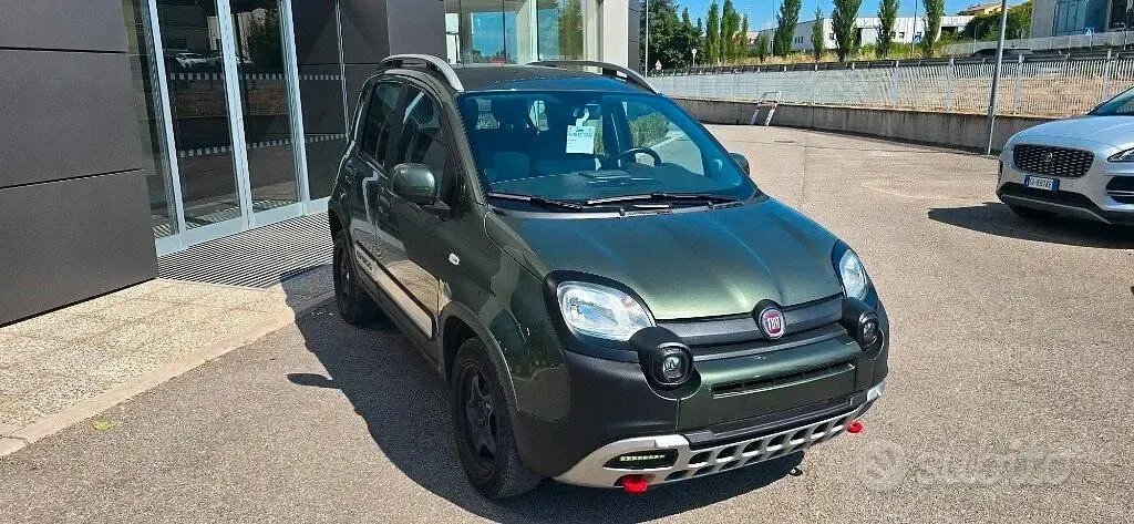 Usata Fiat Panda Cross Cross 84 CV (61 kW) 2021 Verde Utilitaria