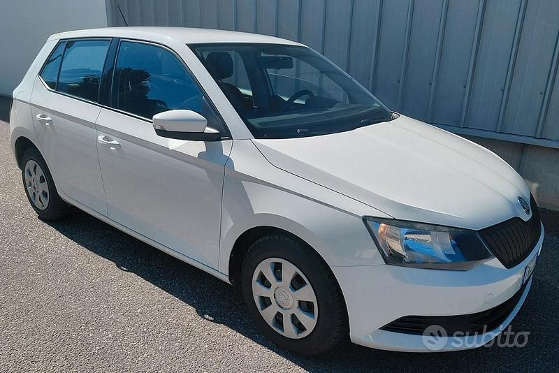 Usata Skoda Fabia Active 60 CV (44 kW) 2015 Bianco Berlina