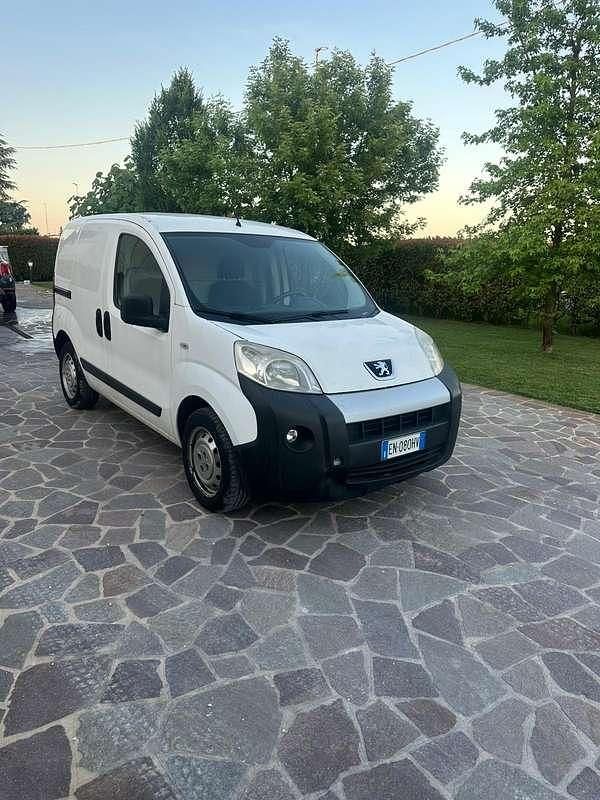 Usata 2012 Peugeot TePee Outdoor Furgone | 3400 € (Ottimo prezzo) - Immagine 1/4