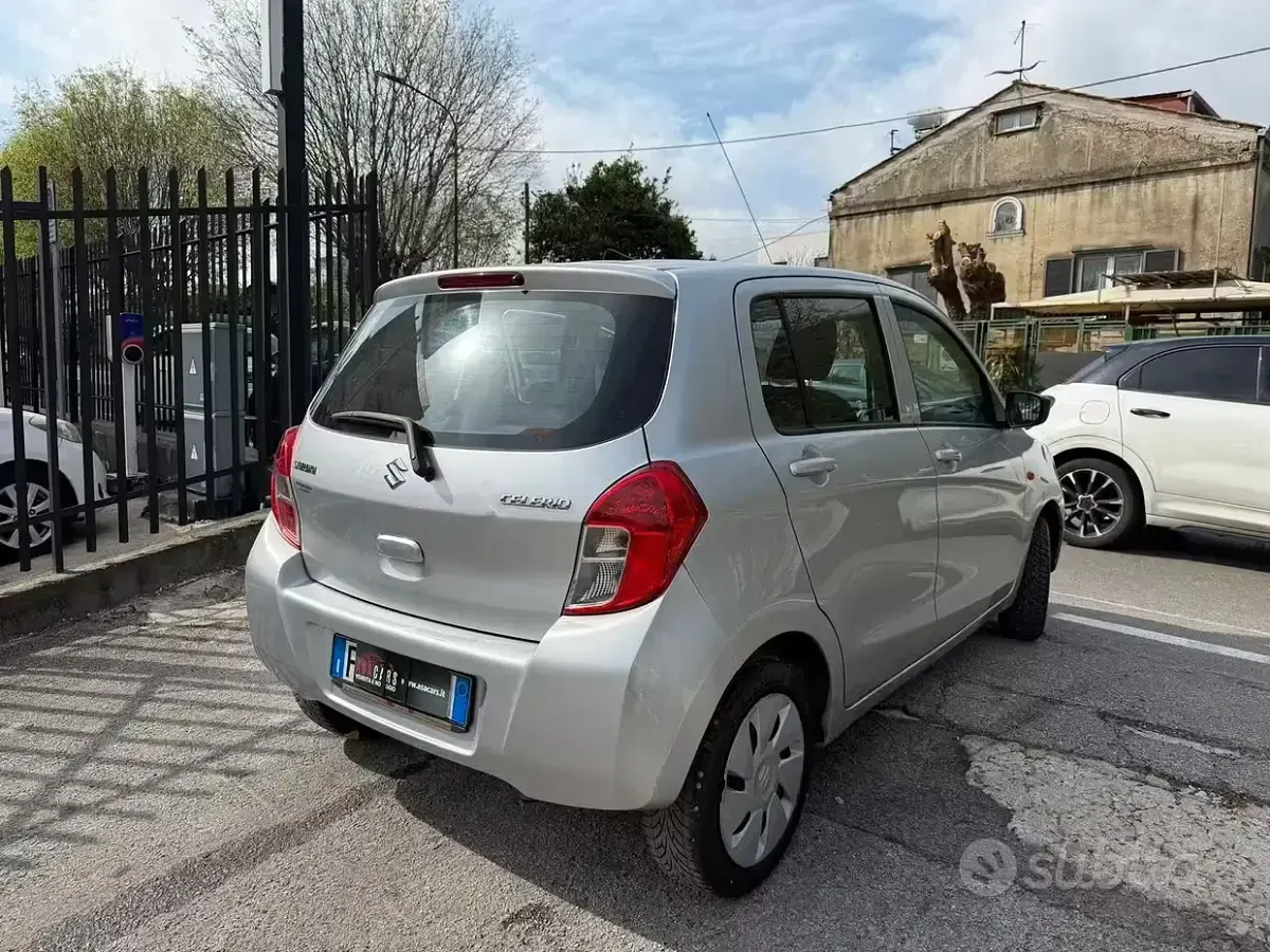 Usata Suzuki Celerio 68 CV (50 kW) 2016 Grigio Utilitaria