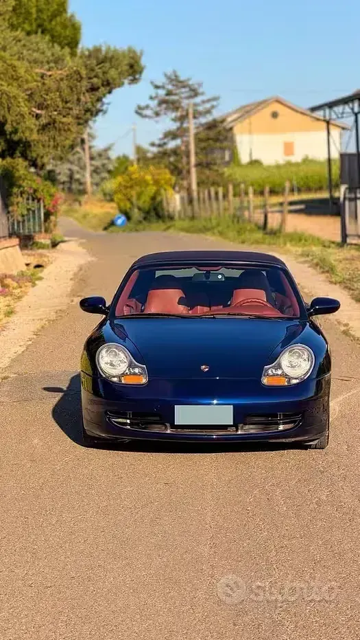 Usata Porsche 911 Carrera Cabriolet 320 CV (235 kW) 2001 Bluazzurro Cabrio