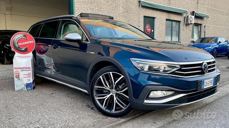 Usata VW Passat Alltrack 240 CV (176 kW) 2020 Blu Station wagon
