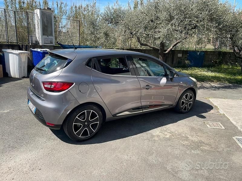Usata Renault Clio IV 75 CV (55 kW) 2016 Grigio Berlina