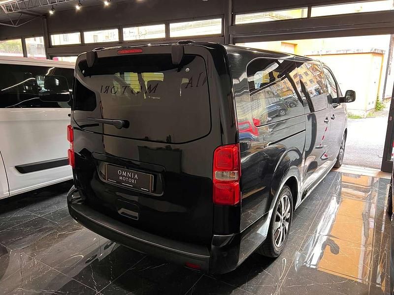 Usata Toyota Proace Luxury 177 CV (130 kW) 2022 Nero Monovolume