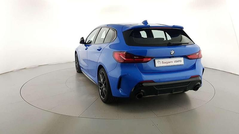 Usata BMW M135 306 CV (225 kW) 2021 Azzurro metallizzato Utilitaria