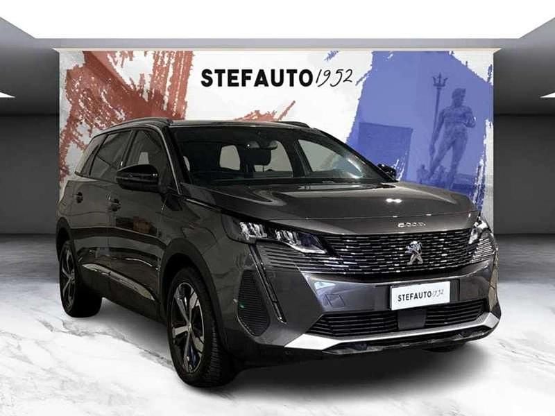 Gris platinum Usata 2024 Peugeot 5008 Allure SUV | 23.400 € (Super prezzo) - Immagine 1/4
