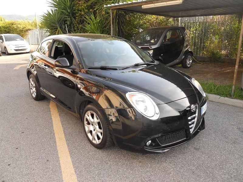 Usata Alfa Romeo MiTo Distinctive 84 CV (61 kW) 2015 Nero Utilitaria