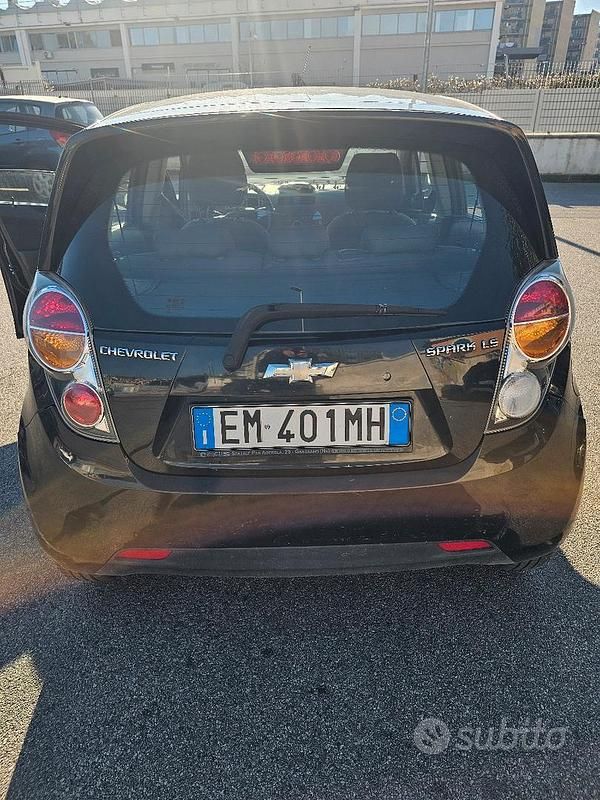 Usata Chevrolet Spark 68 CV (50 kW) 2012 Nero Utilitaria