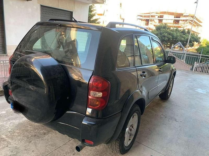 Usata Toyota RAV4 Sol 116 CV (85 kW) 2005 Nero SUV