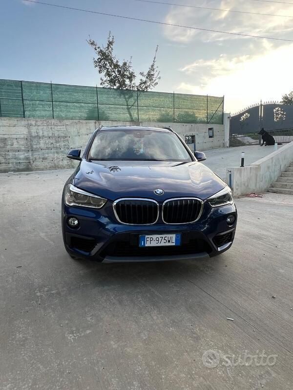 Blu Usata 2018 BMW X1 SUV | 17.000 € (Buon prezzo) - Immagine 1/4