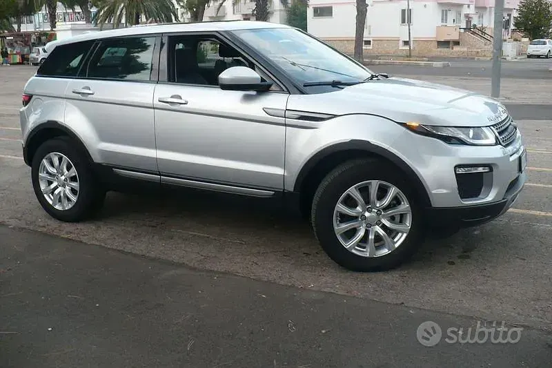 Usata Land Rover Range Rover evoque SE 150 CV (110 kW) 2017 Grigio SUV