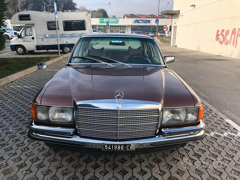 Usata Mercedes 280 1970 Marrone Berlina