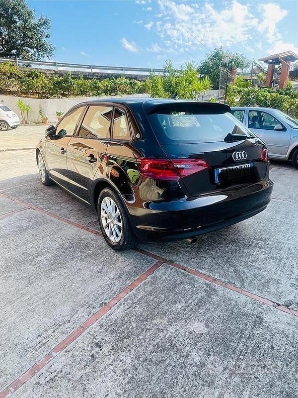 Usata Audi A3 Ambition 110 CV (80 kW) 2015 Nero Berlina