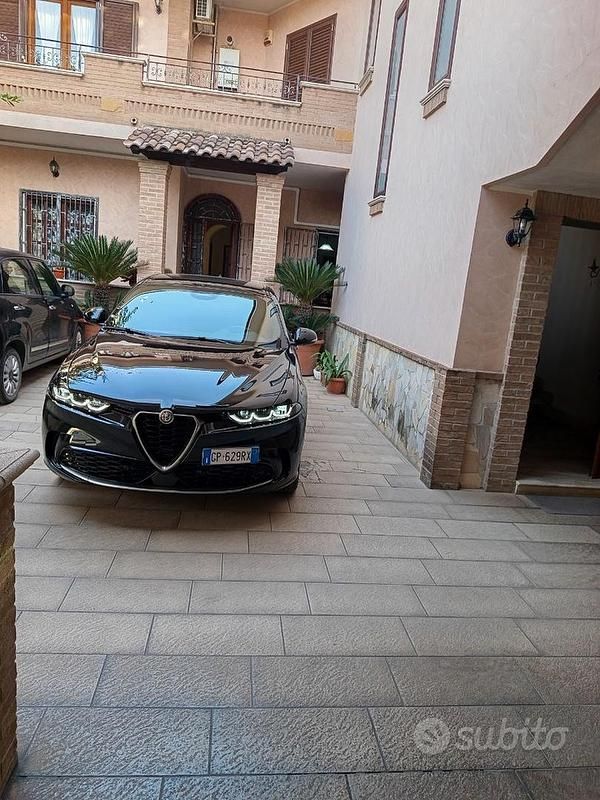 Usata Alfa Romeo Tonale 130 CV (95 kW) 2023 Nero SUV