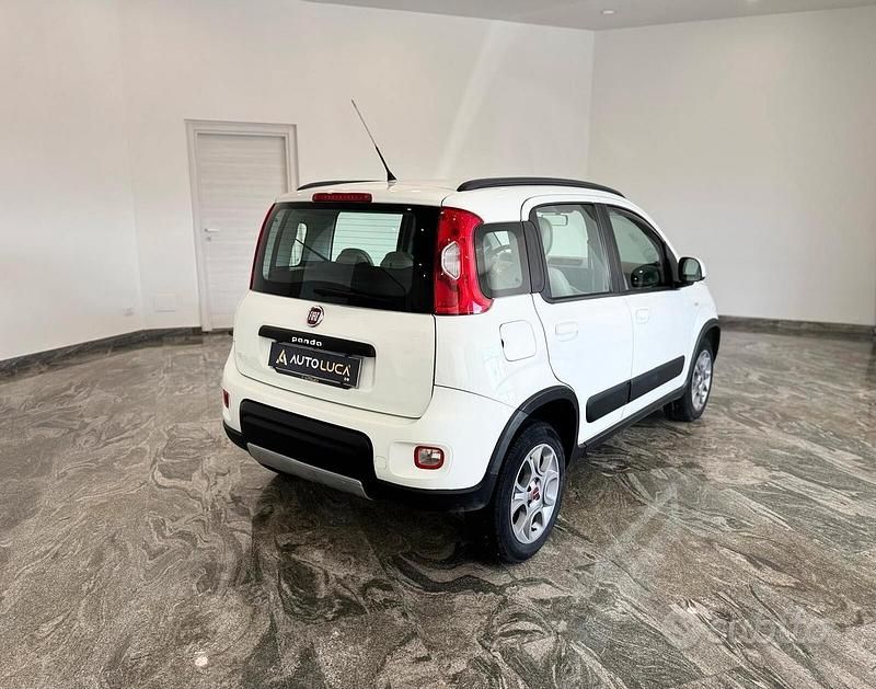 Usata Fiat Panda Trekking 80 CV (58 kW) 2016 Bianco Utilitaria