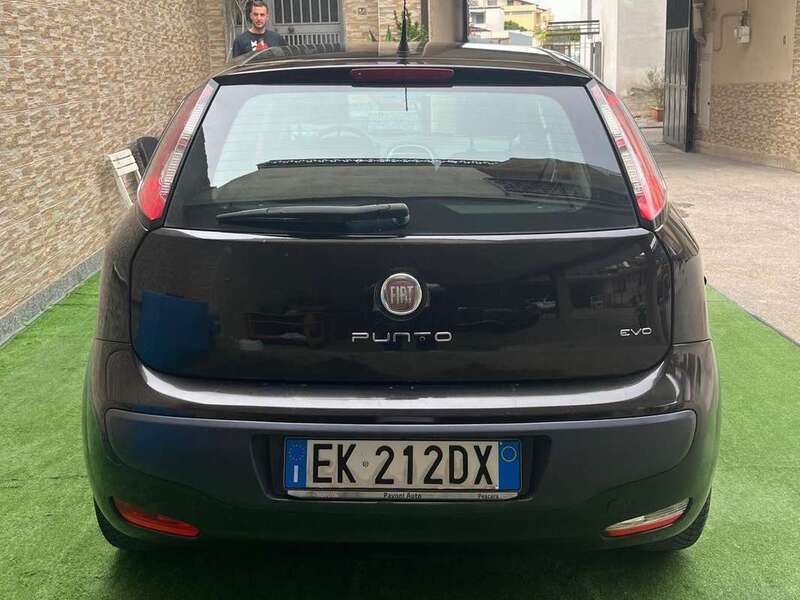 Usato 2011 Fiat Punto Evo 1.2 Diesel 95 CV (3.800 €)
