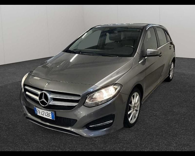 Begagnad Mercedes B180 Business 109 HK (80 kW) 2018 Minibuss