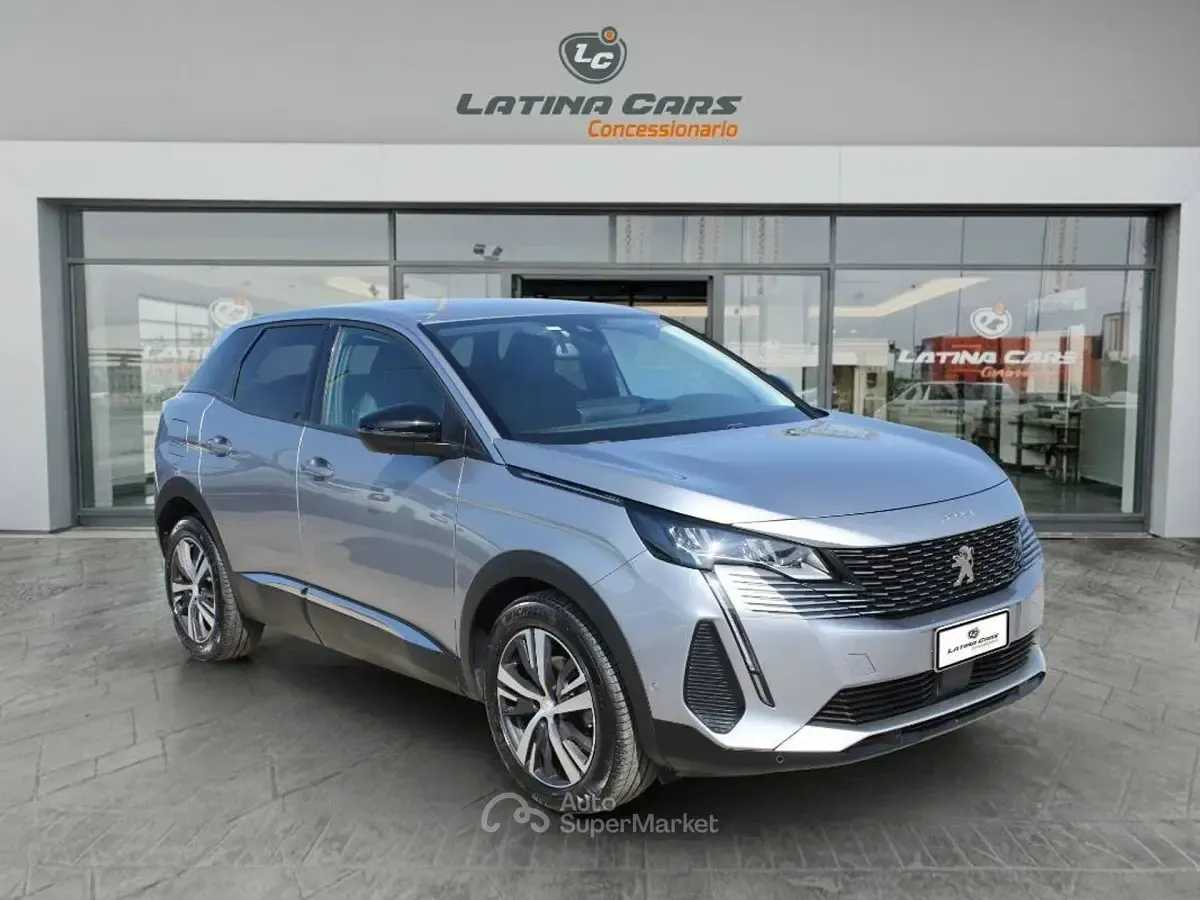 Begagnad Peugeot 3008 Allure 131 HK (96 kW) 2022 Grå SUV