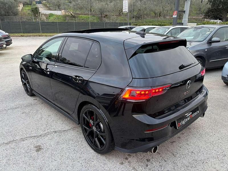 Usado VW Golf VIII GTI 265 CV (194 kW) 2025 Negro Berlina