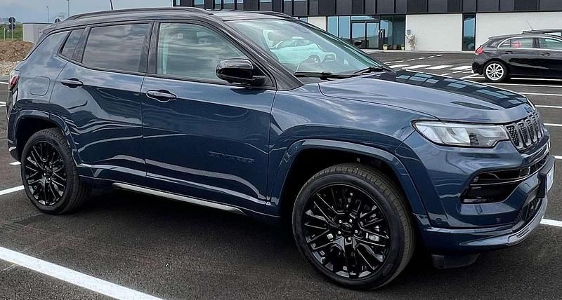 Usata Jeep Compass 179 CV (131 kW) 2023 Blu/azzurro SUV