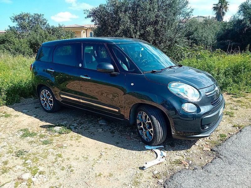Usata Fiat 500L 105 CV (77 kW) 2014 Blu Monovolume