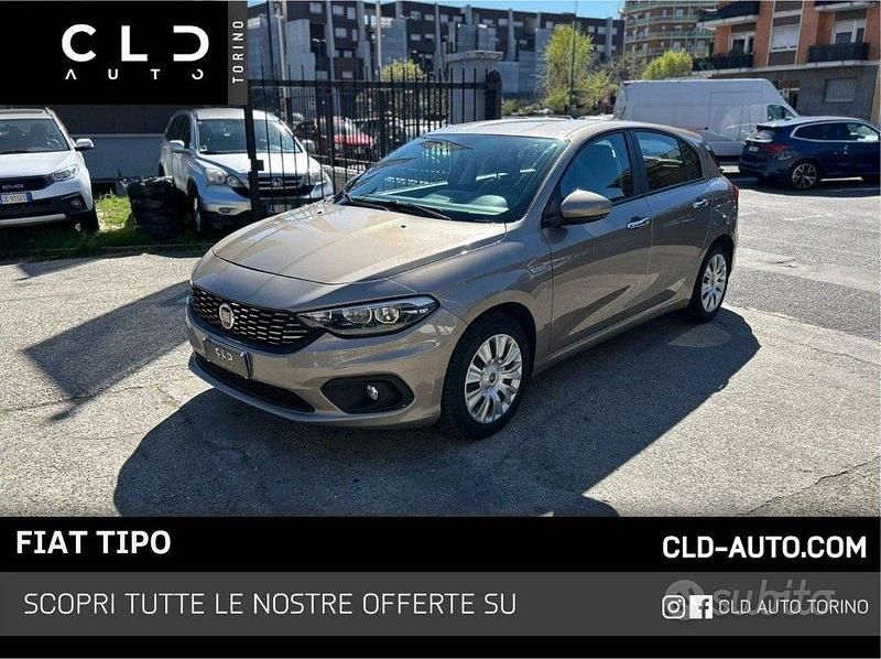 Usata Fiat Tipo Sport 120 CV (88 kW) 2019 Oro Berlina