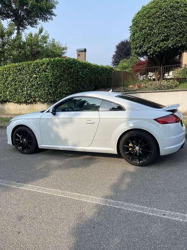 Usata Audi TT Ambiente 184 CV (135 kW) 2014 Coupé